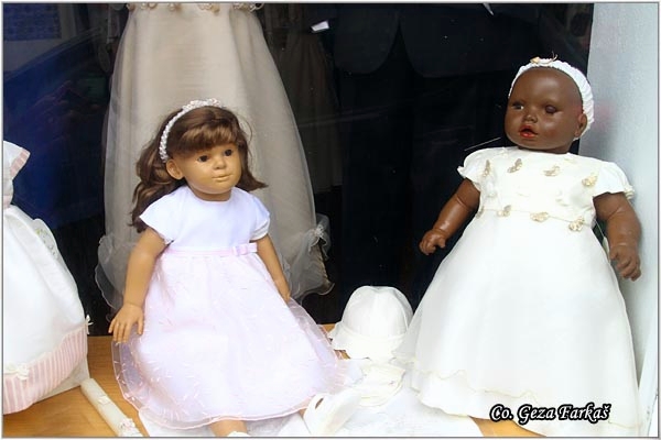 00_ponta_delgada.jpg - Dolls, Ponta Delgada, Sao Miguel, Azores