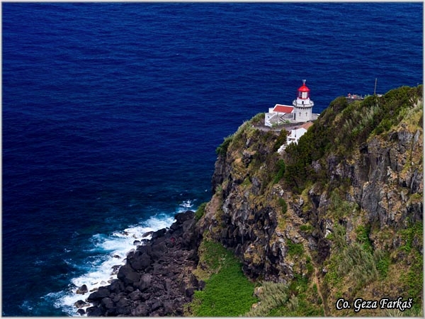 14_nordeste.jpg - Lighthouse near Nordeste, Sao Miguel, Azores