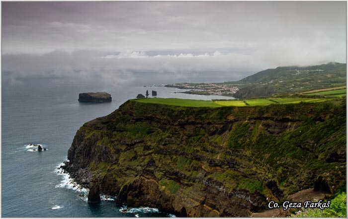 06_mosterios.jpg - Mosterios, Mesto - Location: Ponta Delgada, Sao Miguel, Azores