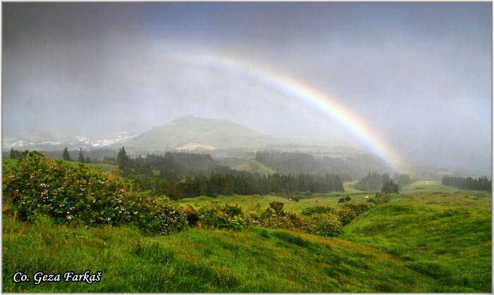 14_sete_cidades.jpg - Sete cidades, Mesto - Location: Ponta Delgada, Sao Miguel, Azores